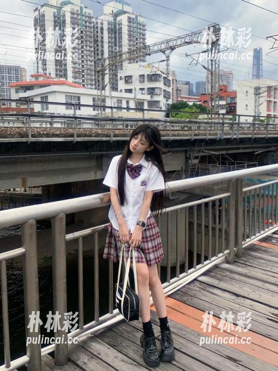 搜索Hizzy (히지)海边之美，网盘下载高清写真，让每一幅作品都成为你的宝藏！.txt